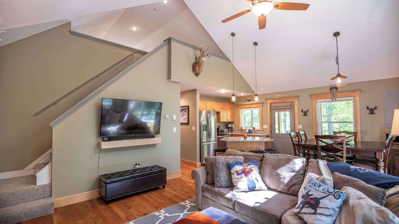 Photo of Livingroom in Birchview by the Saco