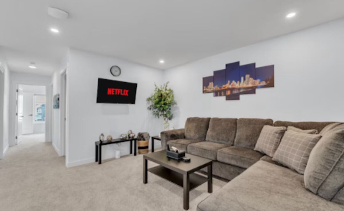 Photo of Livingroom in Southeast Calgary