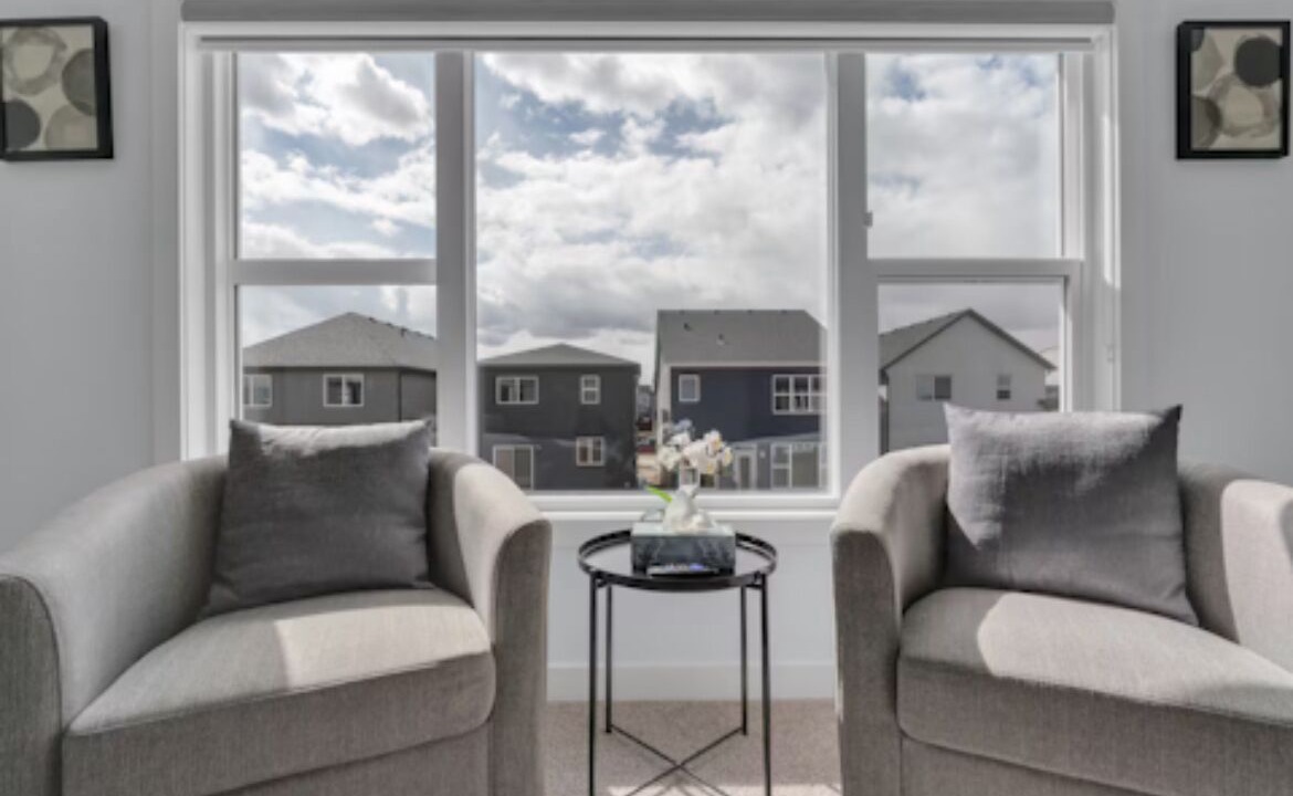 Photo of Livingroom in Southeast Calgary