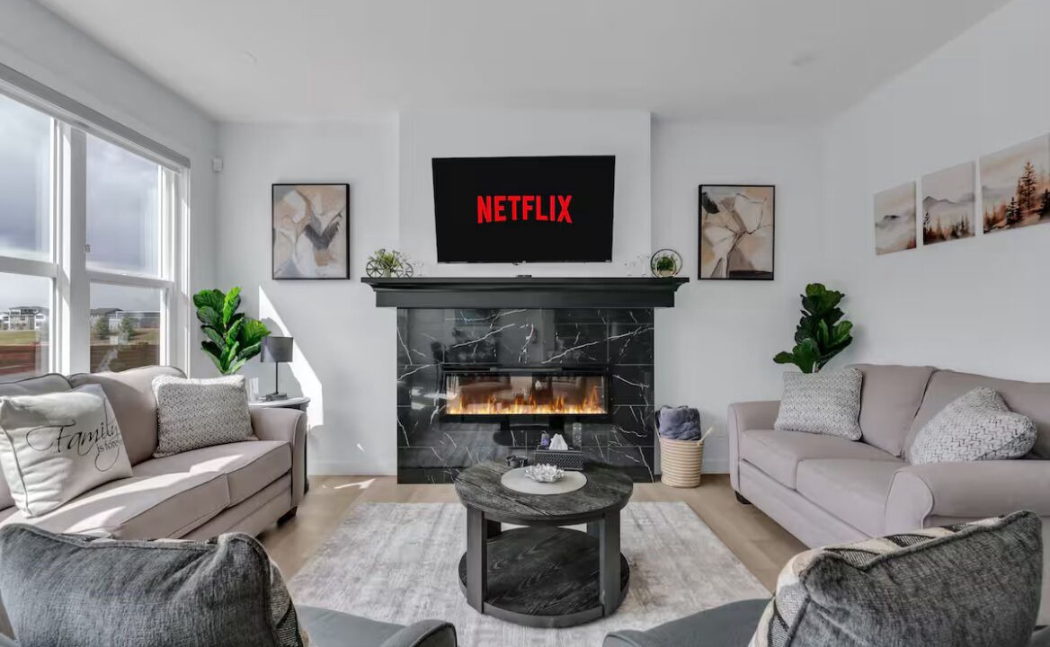 Photo of Livingroom in Southeast Calgary