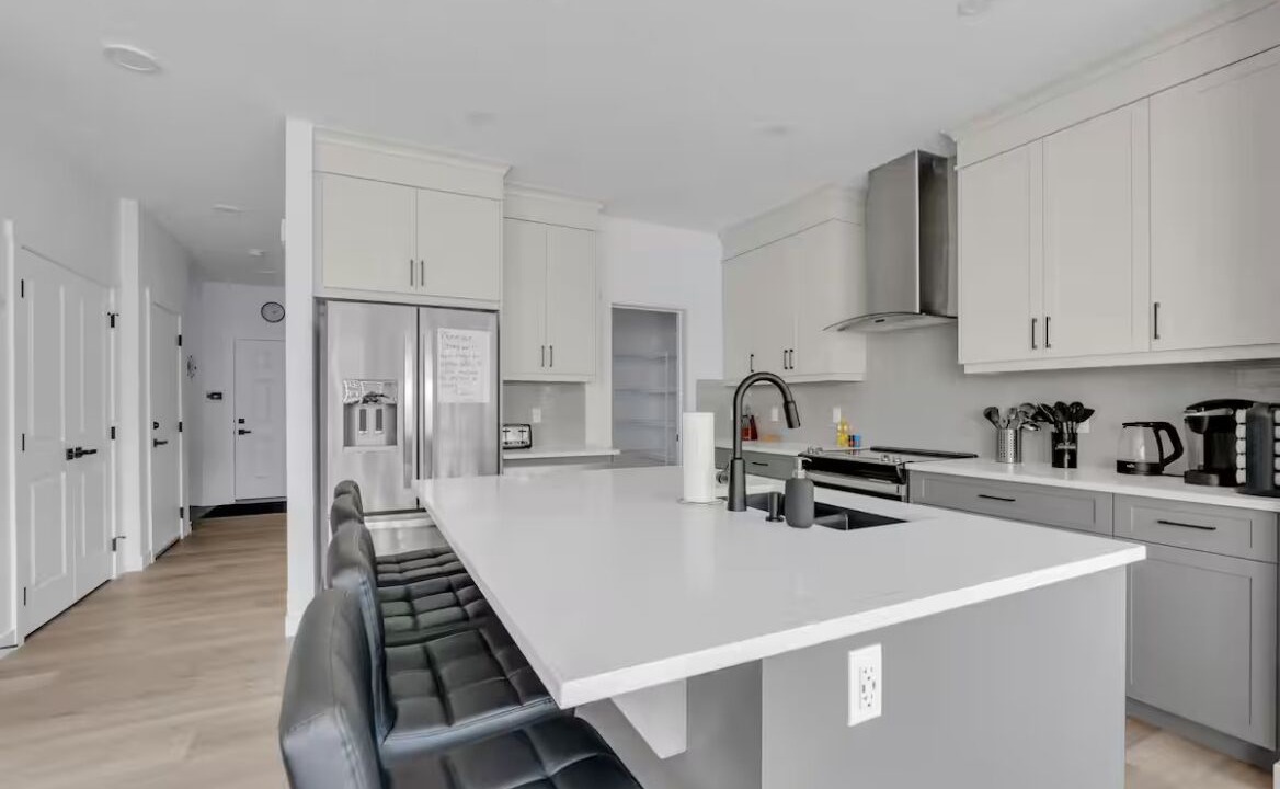 Photo of Kitchen in Southeast Calgary