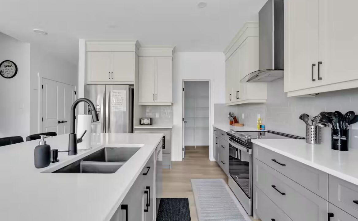 Photo of Kitchen in Southeast Calgary