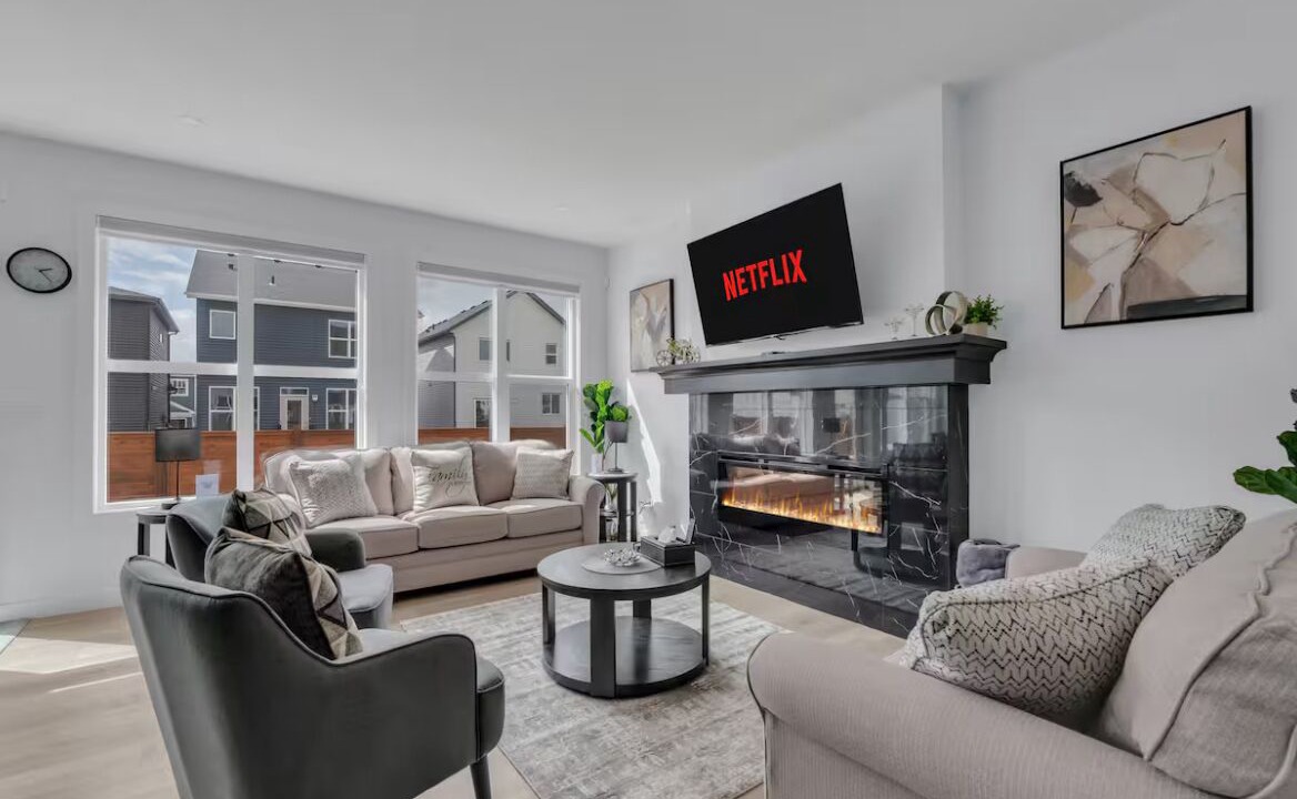Photo of Livingroom in Southeast Calgary