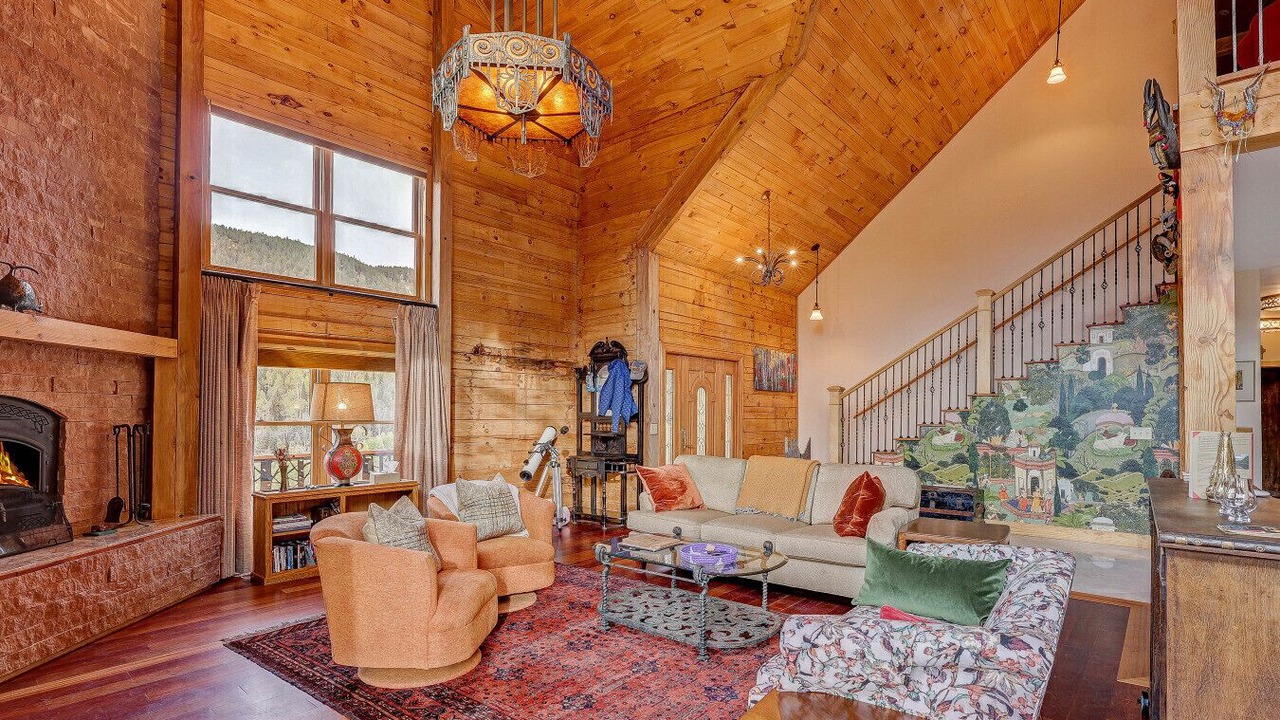Photo of Livingroom in Basalt