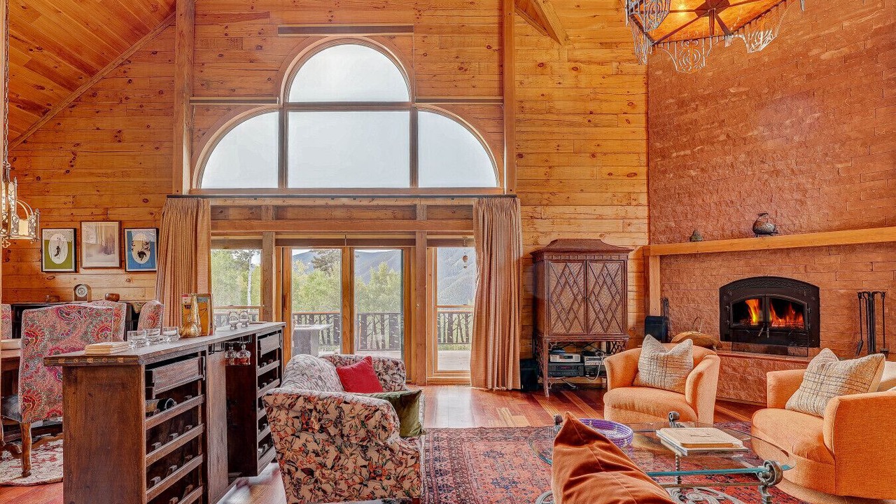 Photo of Livingroom in Basalt