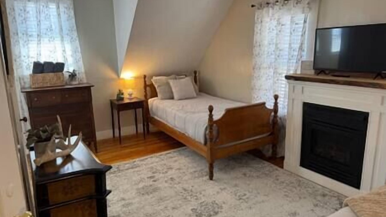 Photo of Bedroom in Jackson
