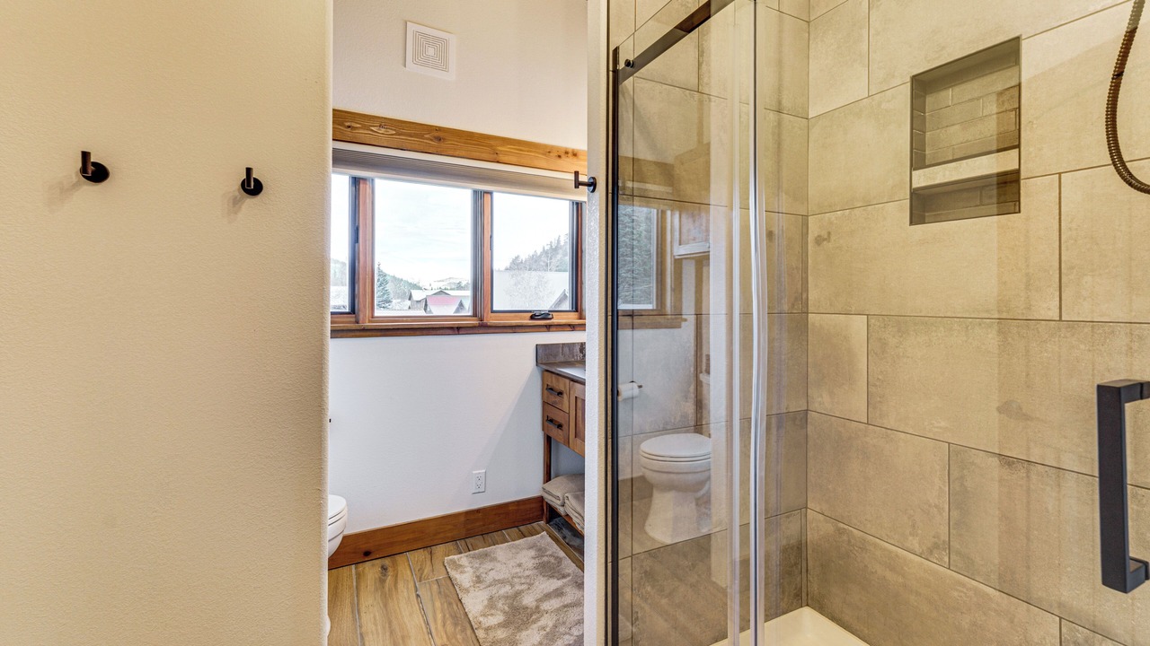 Photo of Bathroom in Red River