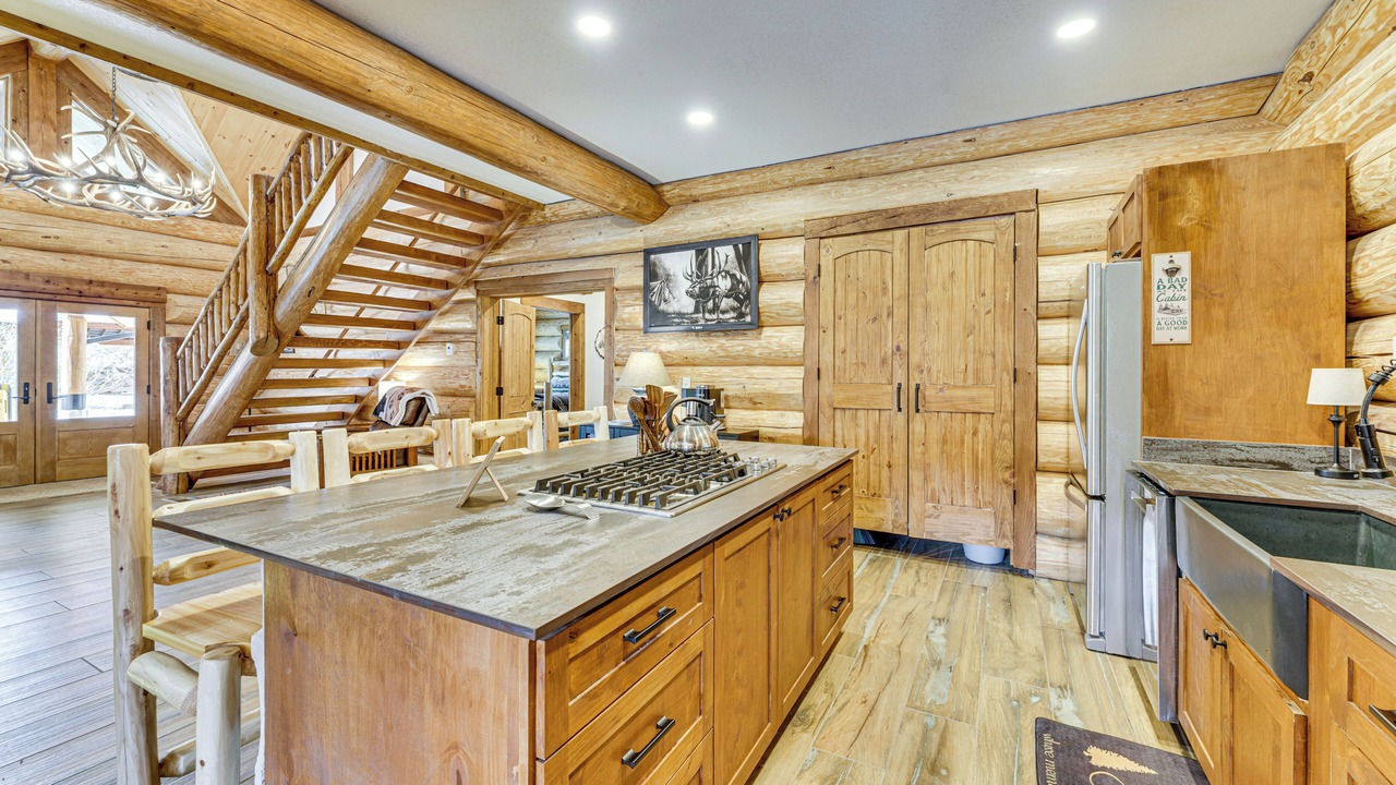 Photo of Kitchen in Red River