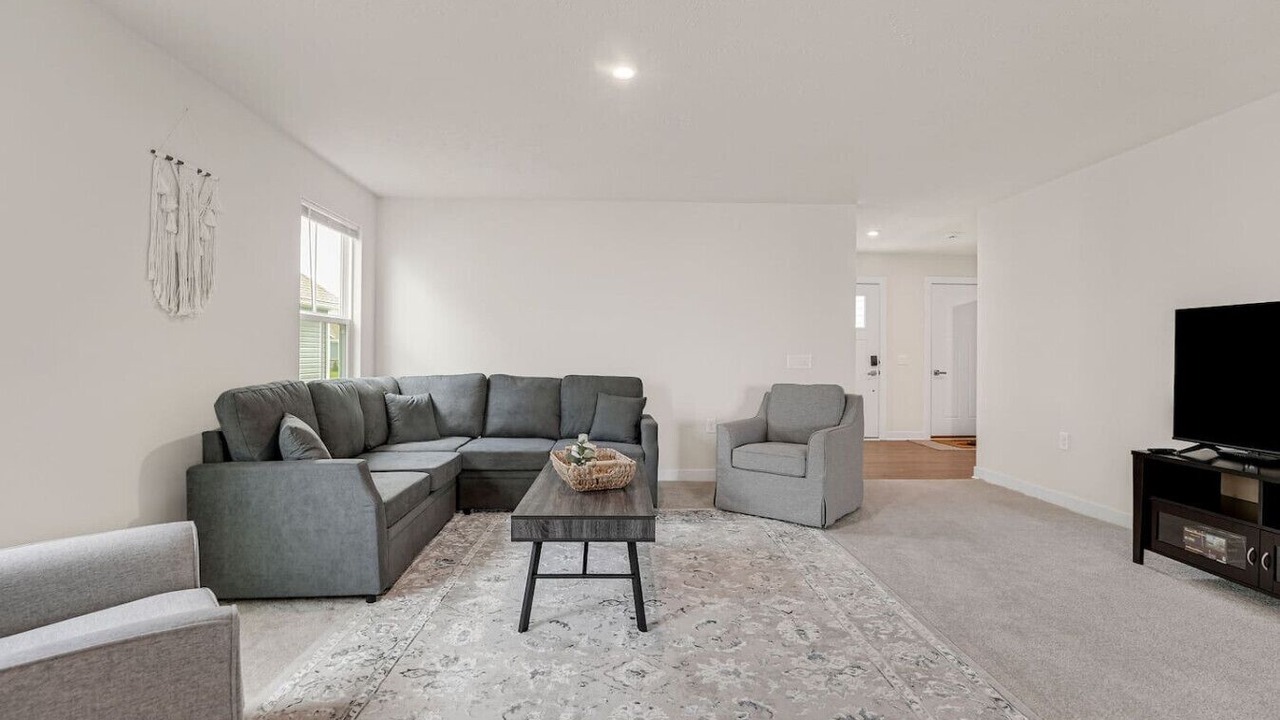 Photo of Livingroom in Perry