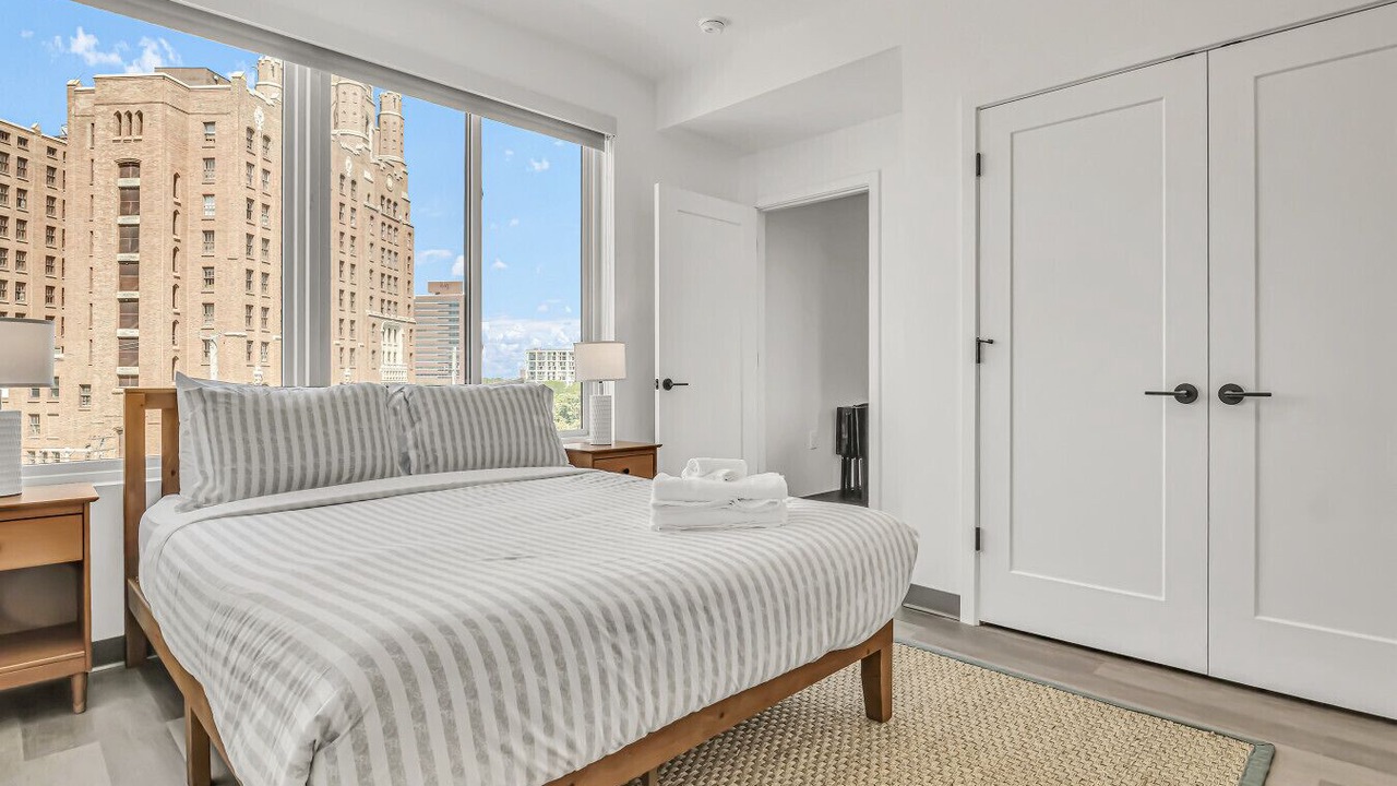 Photo of Bedroom in University Circle