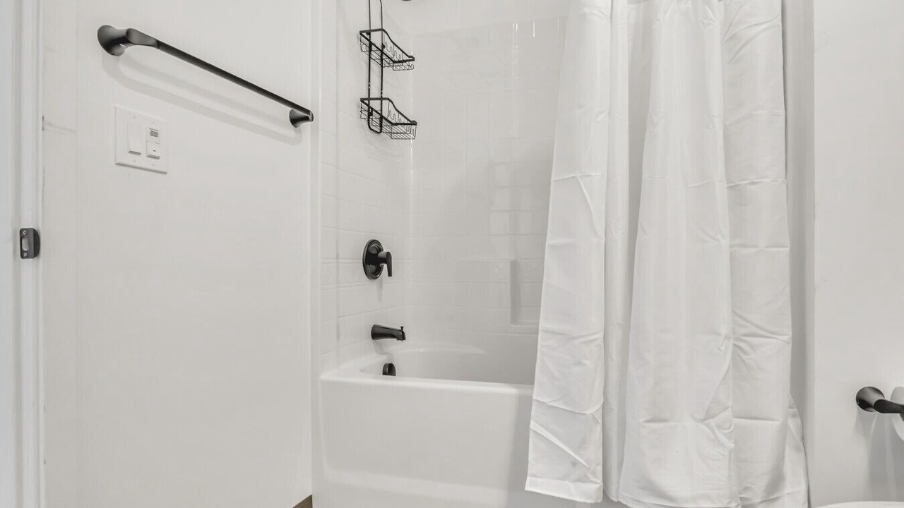 Photo of Bathroom in University Circle