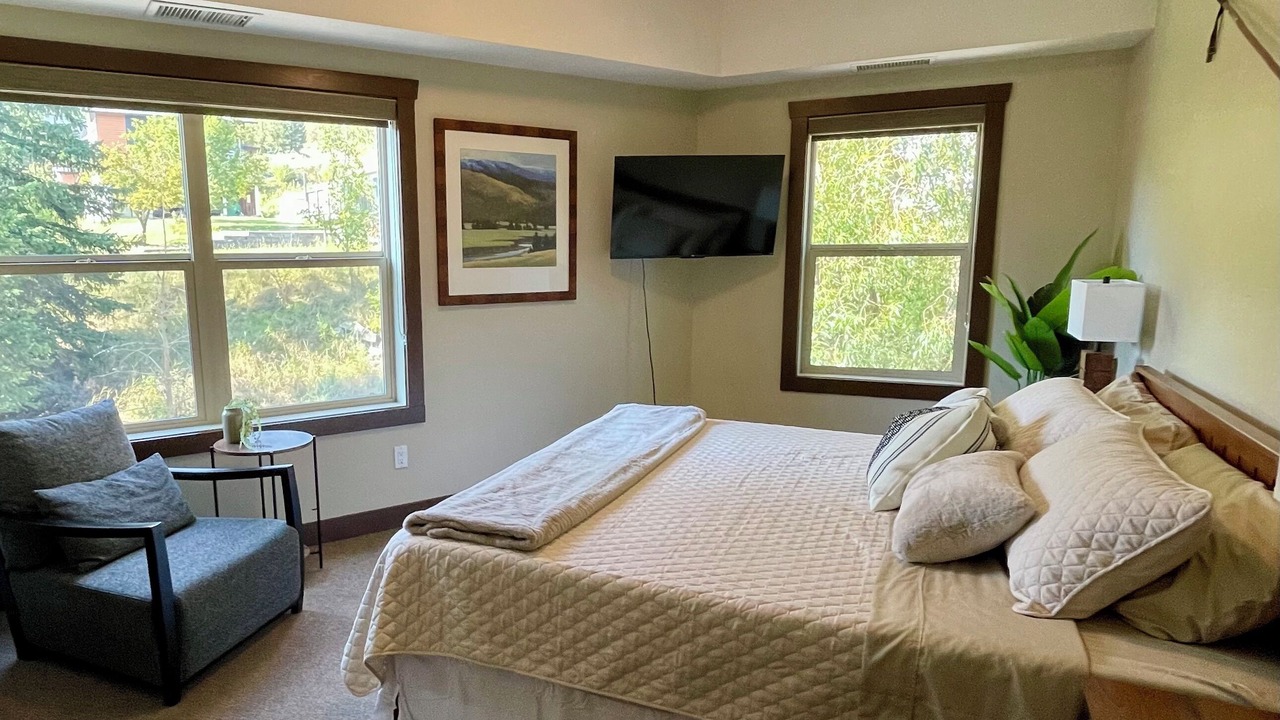 Photo of Bedroom in East Kootenay