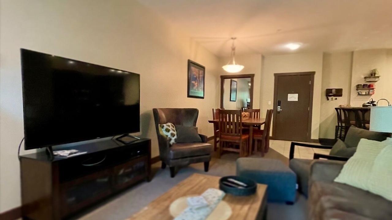 Photo of Livingroom in East Kootenay