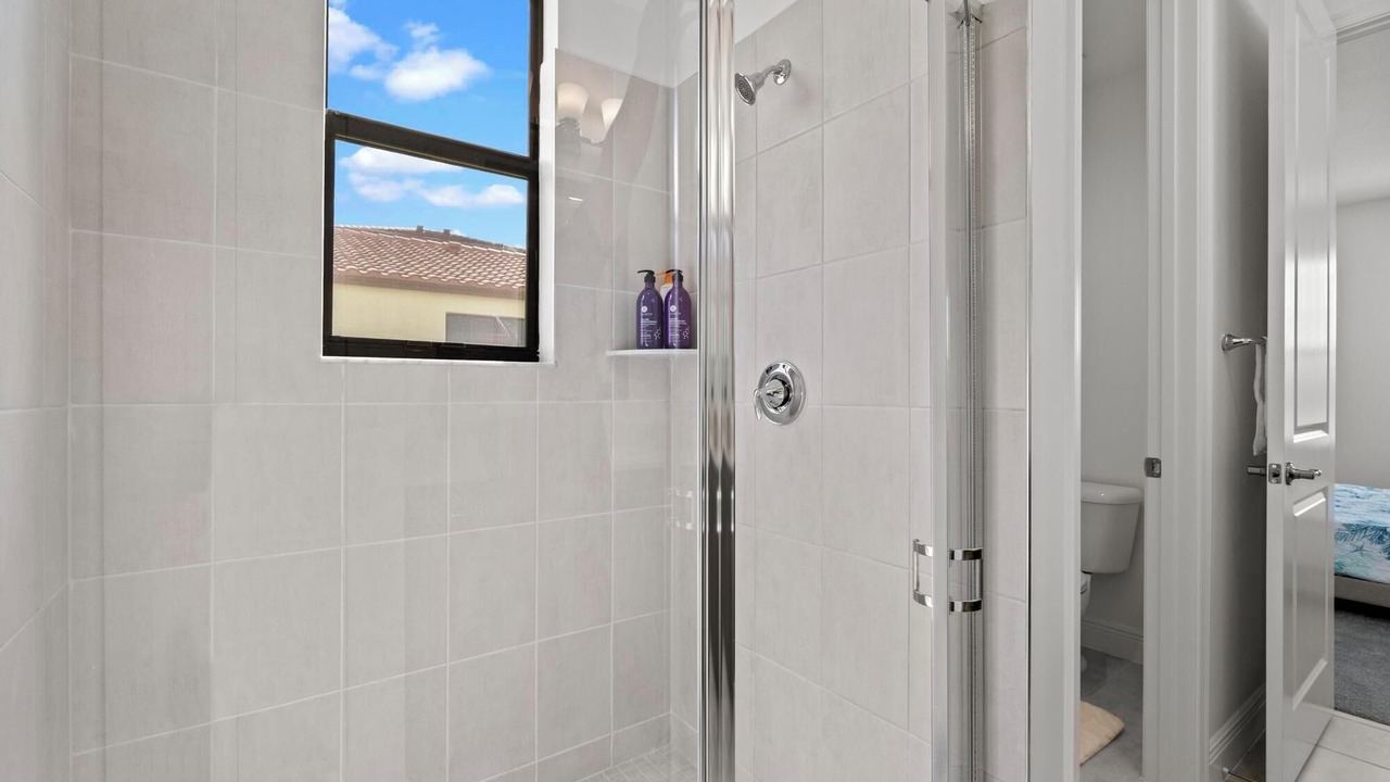 Photo of Bathroom in Hunt Club