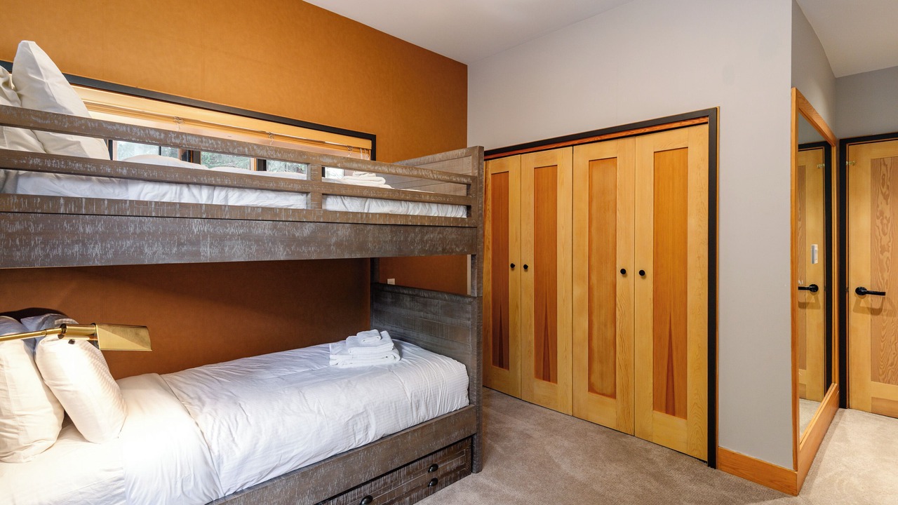 Photo of Bedroom in Upper Village