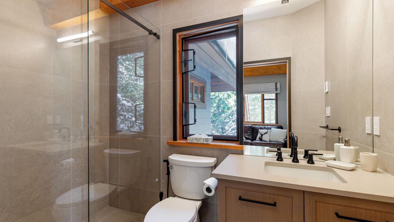 Photo of Bathroom in Upper Village