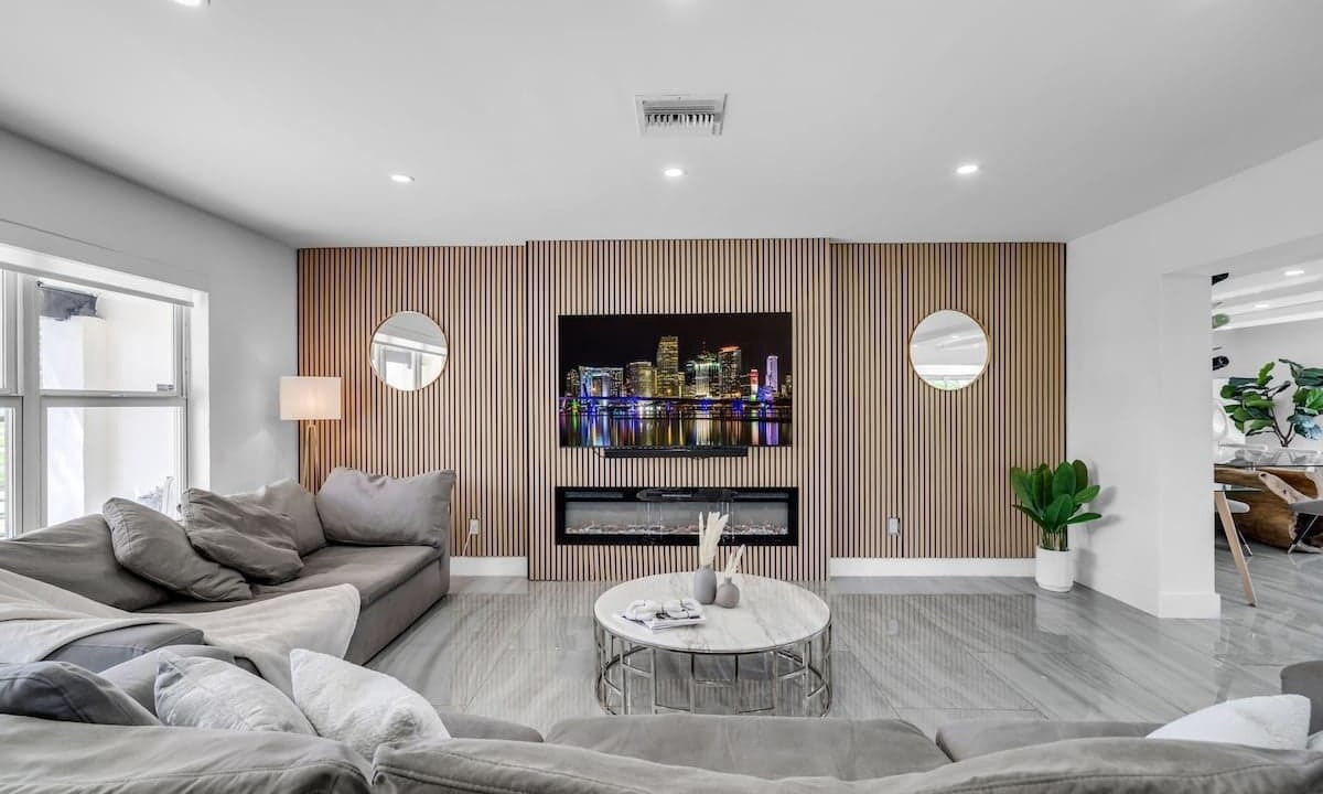 Photo of Livingroom in Ives Estates