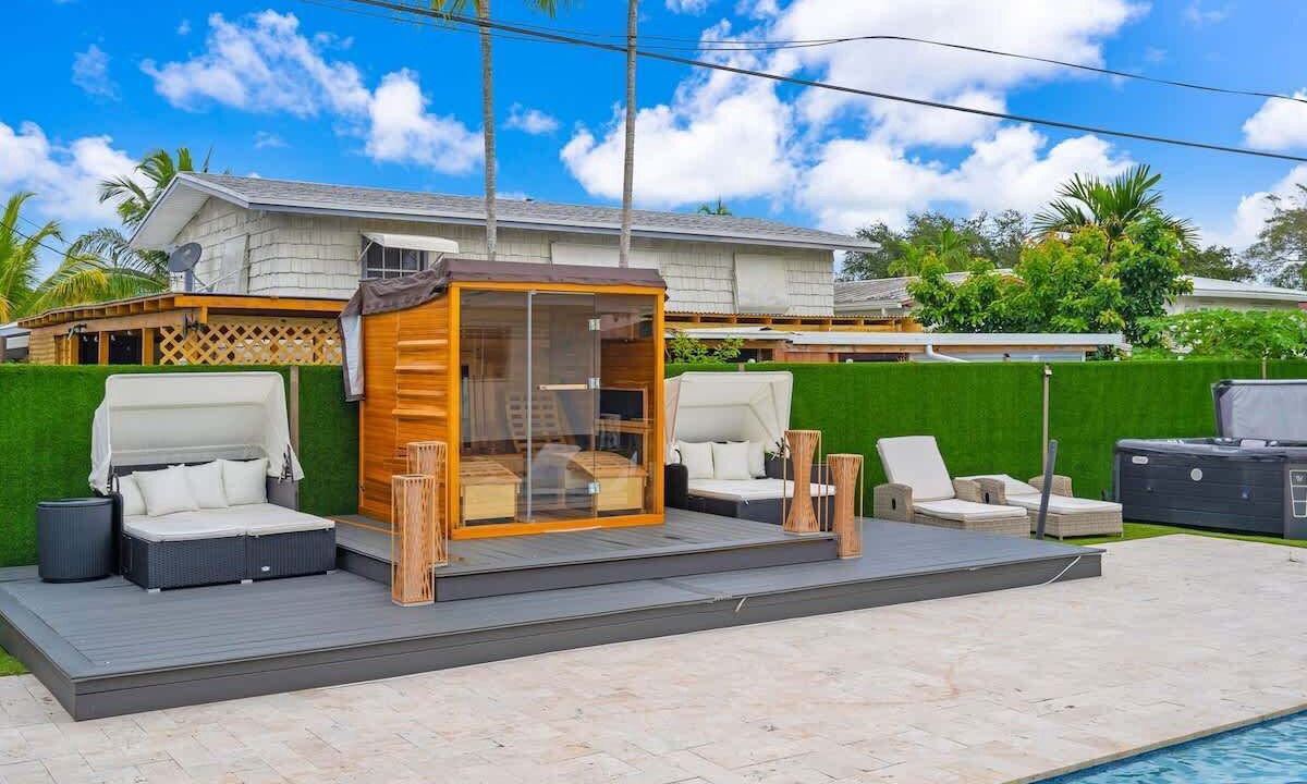 Photo of Patio Balcony in Ives Estates