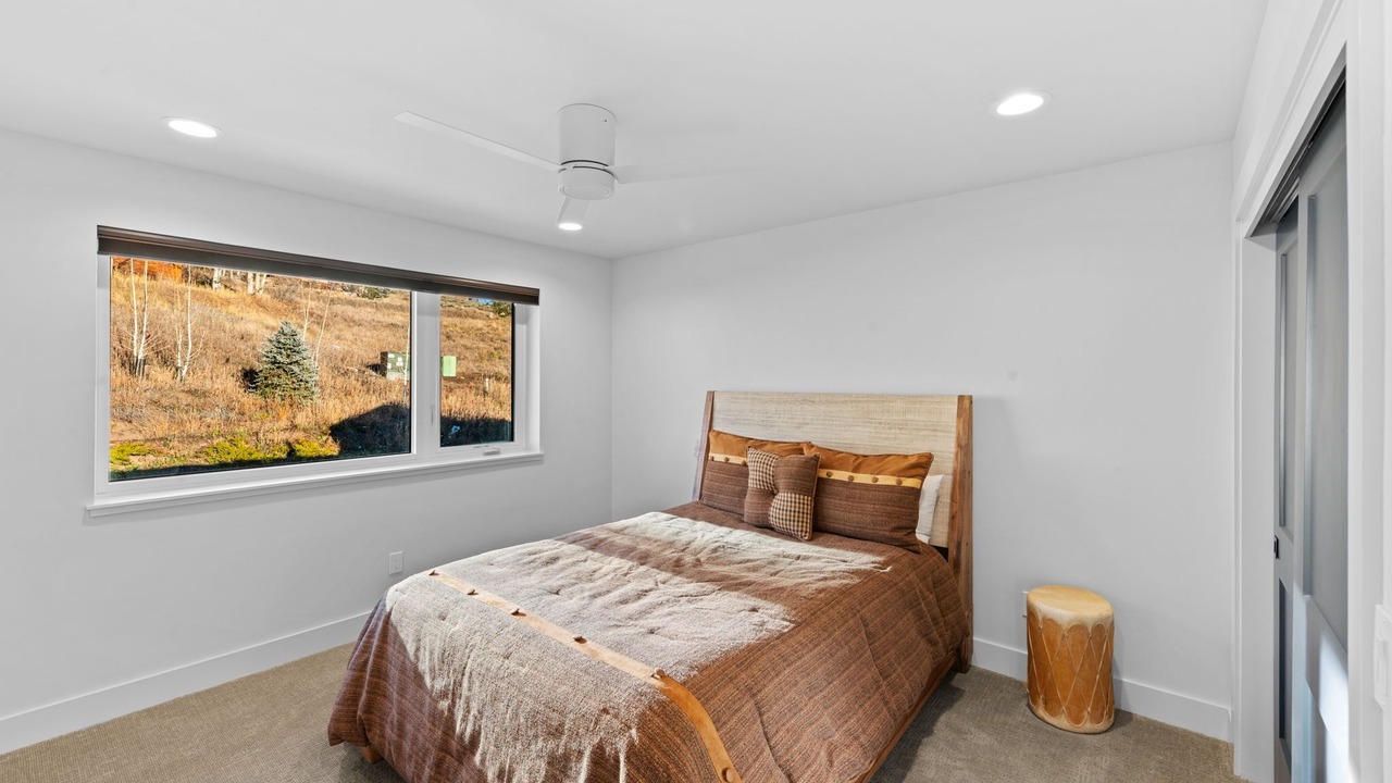 Photo of Bedroom in Crested Butte South