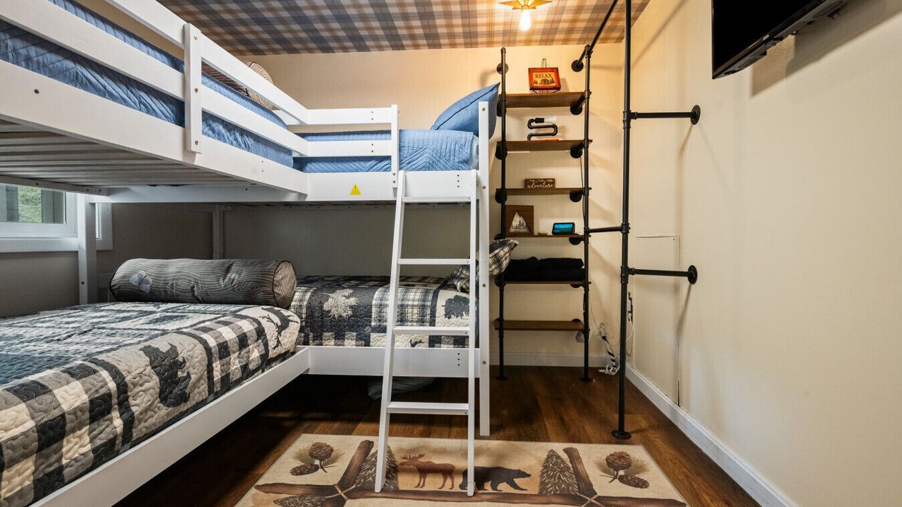 Photo of Bedroom in Jackson