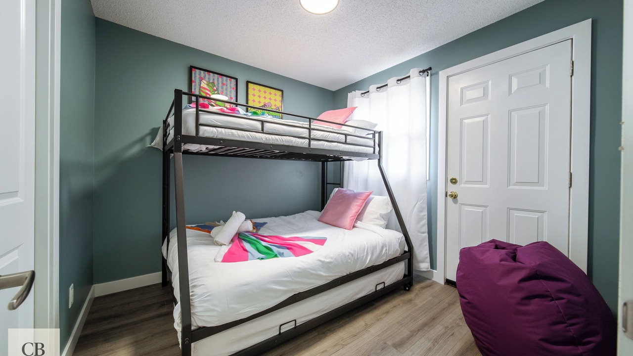 Photo of Bedroom in North Central Edmonton