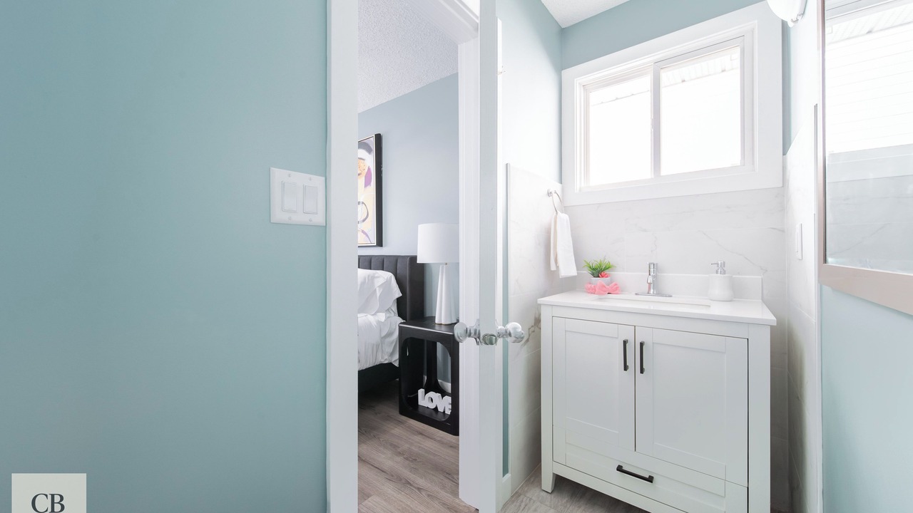 Photo of Bedroom in North Central Edmonton