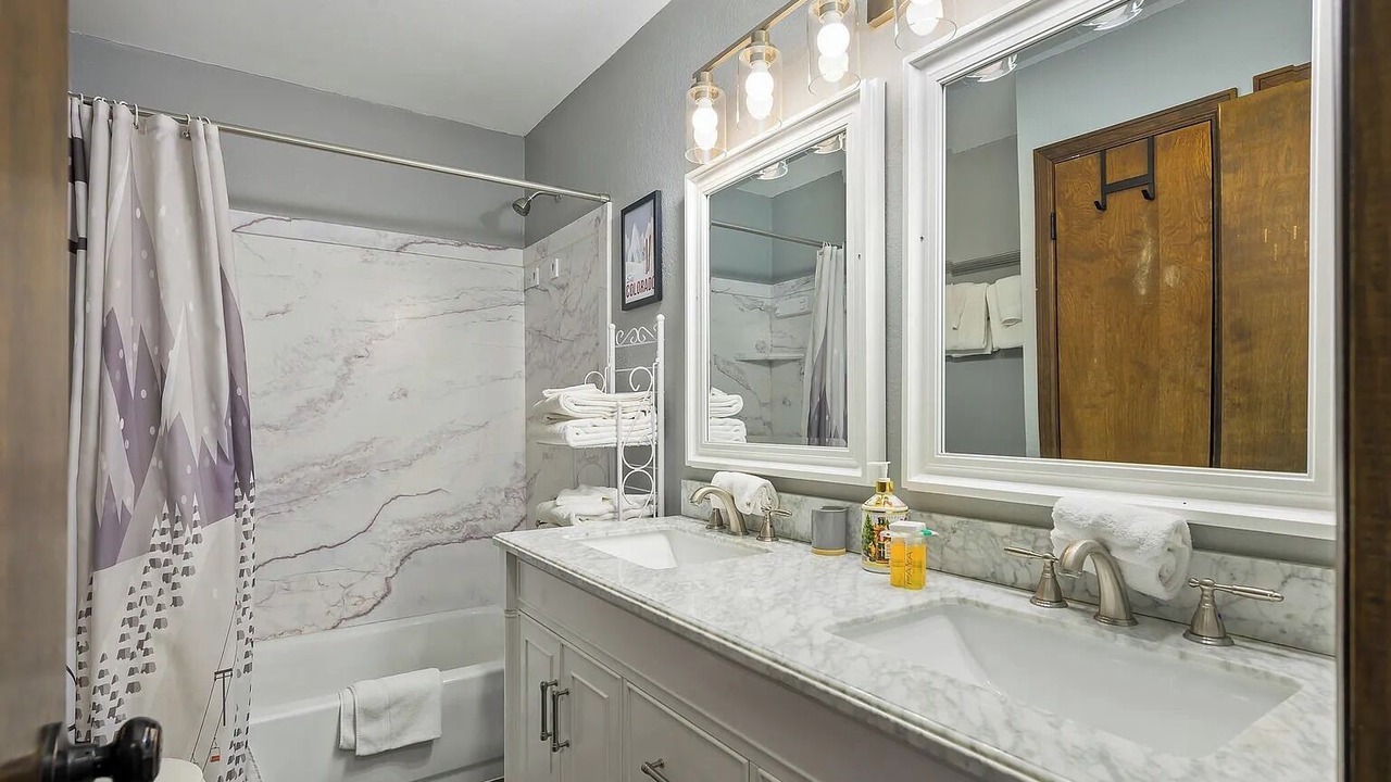 Photo of Bathroom in Grand Elk Ranch