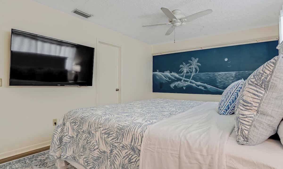 Photo of Bedroom in Lake Worth