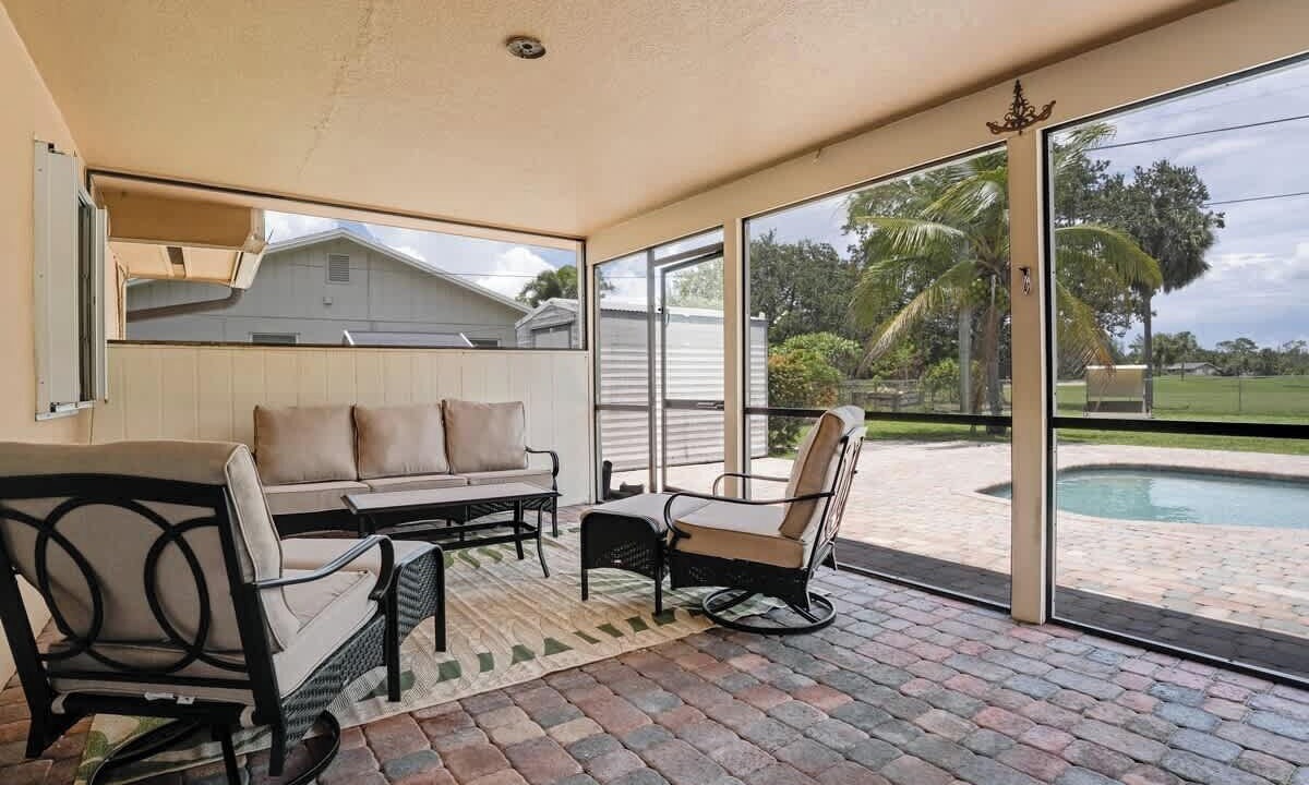 Photo of Livingroom in Lake Worth