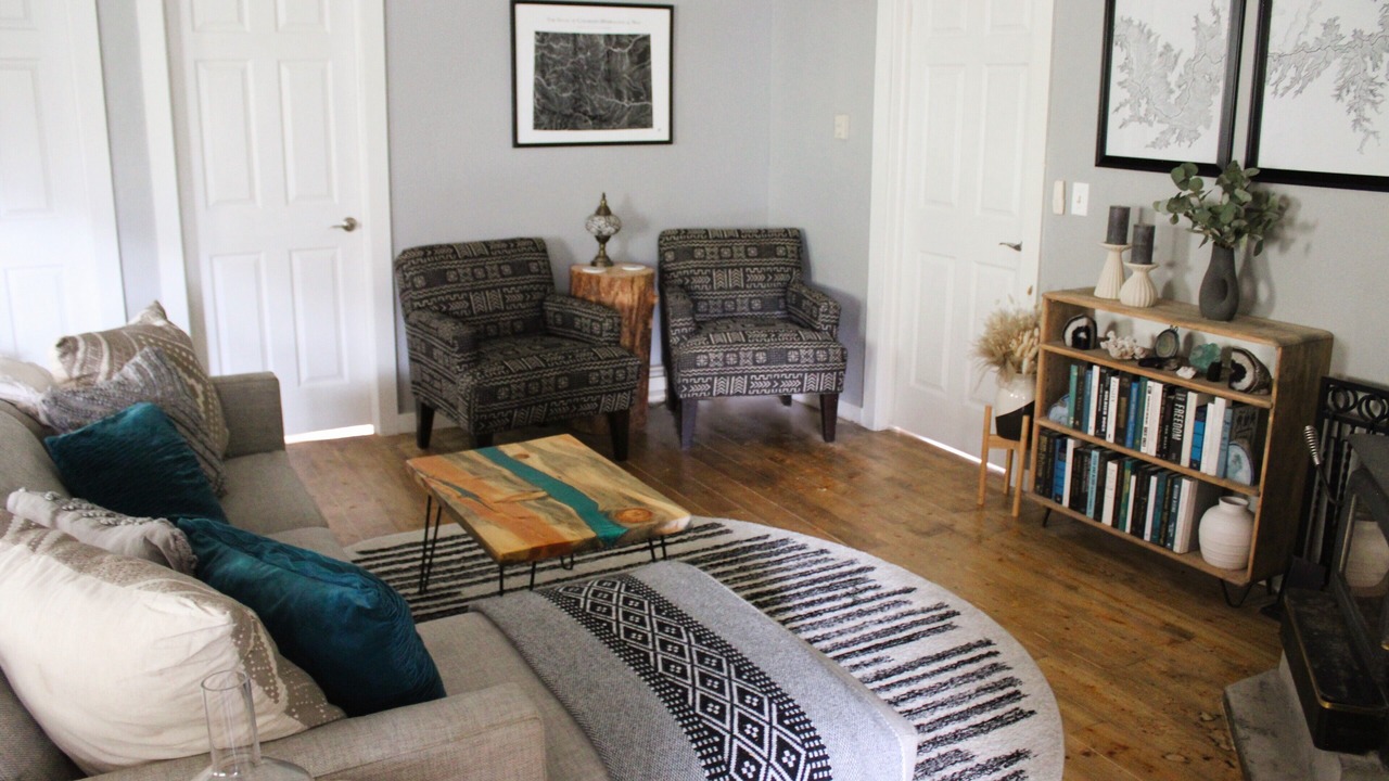 Photo of Livingroom in Lake City