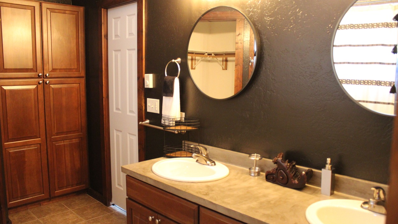 Photo of Bathroom in Lake City