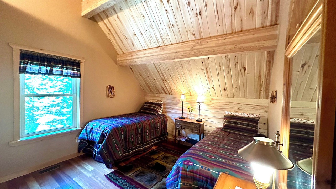 Photo of Bedroom in Cimarron