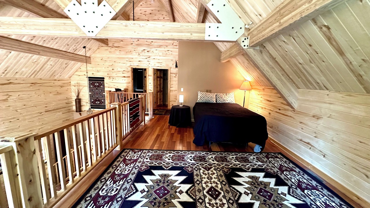 Photo of Bedroom in Cimarron