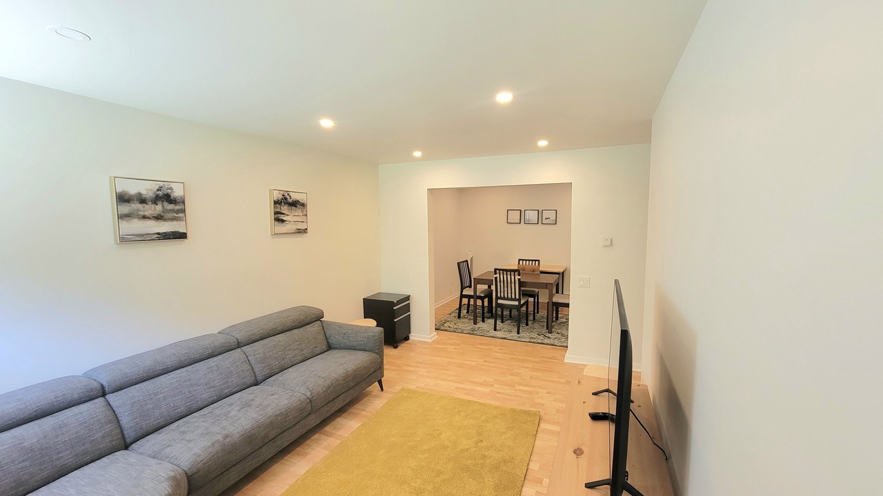 Photo of Livingroom in West Vancouver