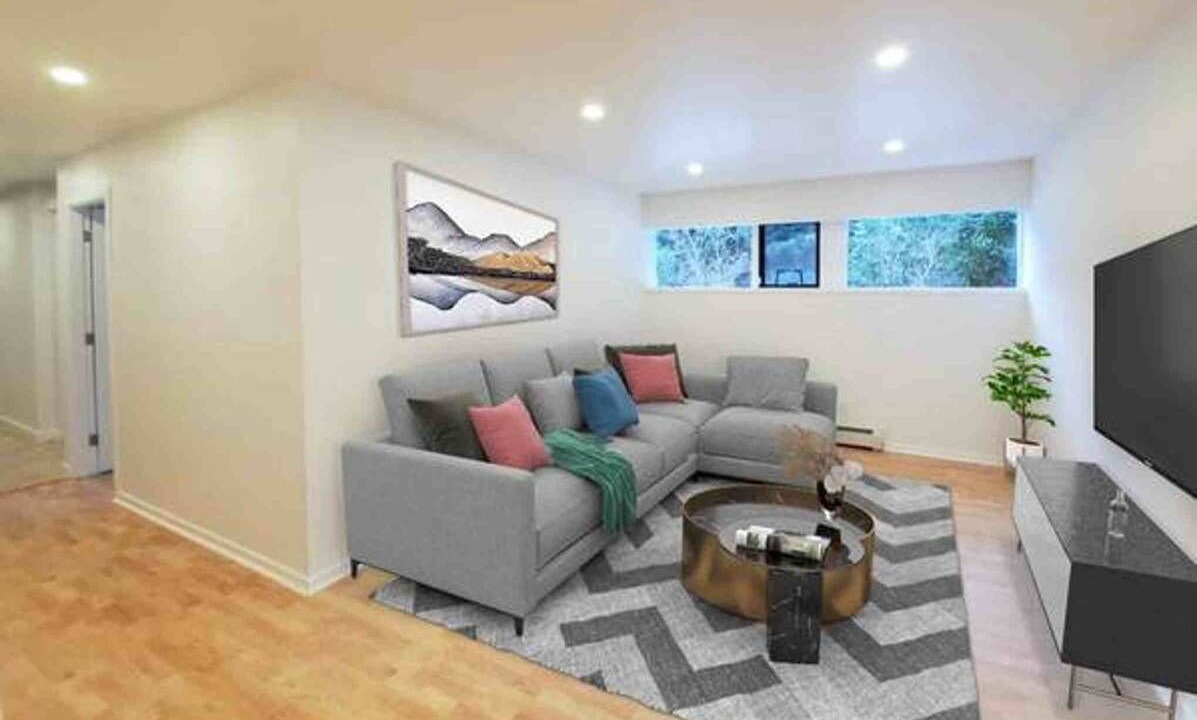 Photo of Livingroom in West Vancouver