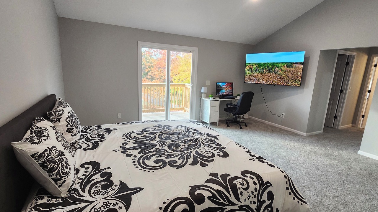 Photo of Bedroom in North Royalton