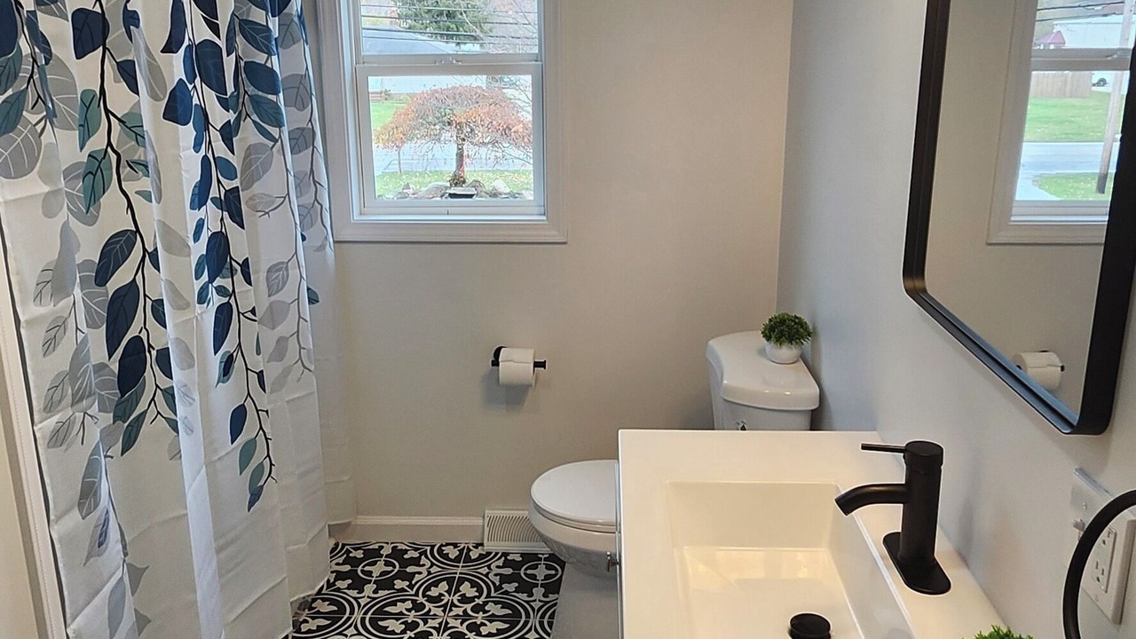 Photo of Bathroom in North Royalton