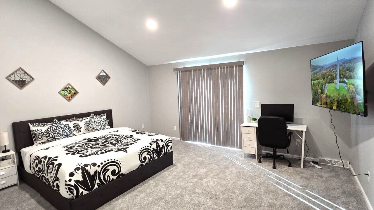 Photo of Bedroom in North Royalton