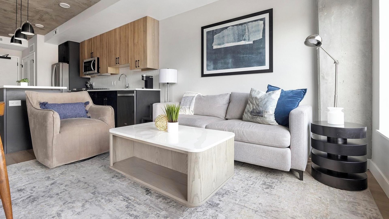 Photo of Livingroom in Englewood