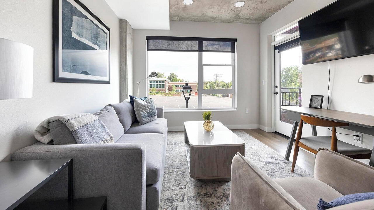 Photo of Livingroom in Englewood