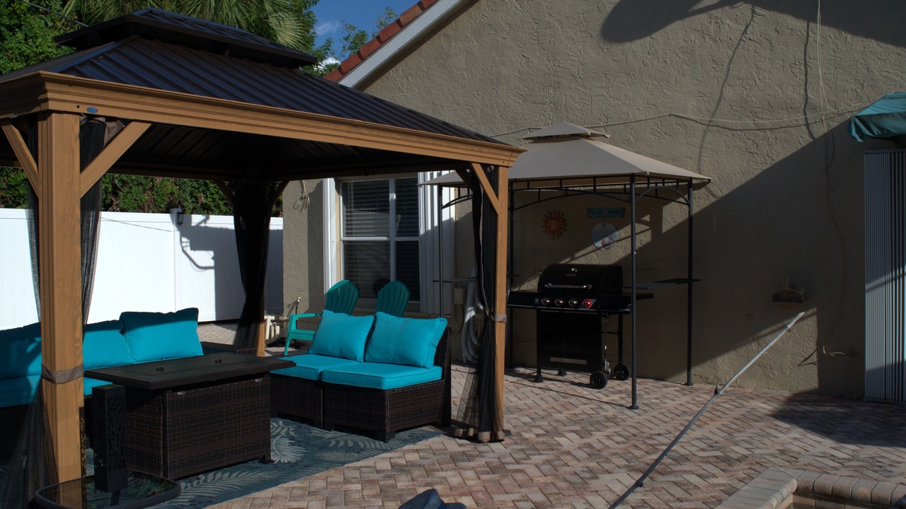 Photo of Outdoor in Tropic Palms