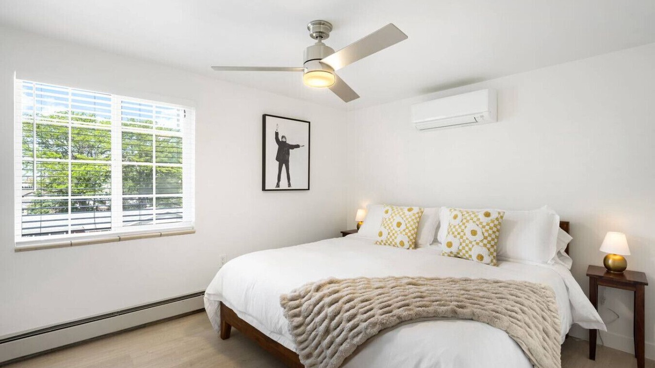 Photo of Bedroom in Englewood