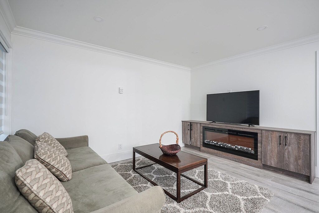 Photo of Livingroom in Surrey Newton