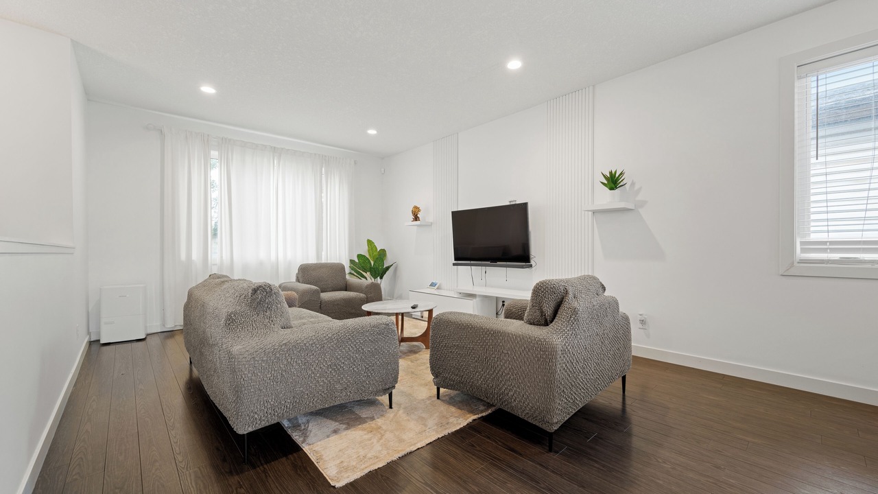 Photo of Livingroom in Jasper Place