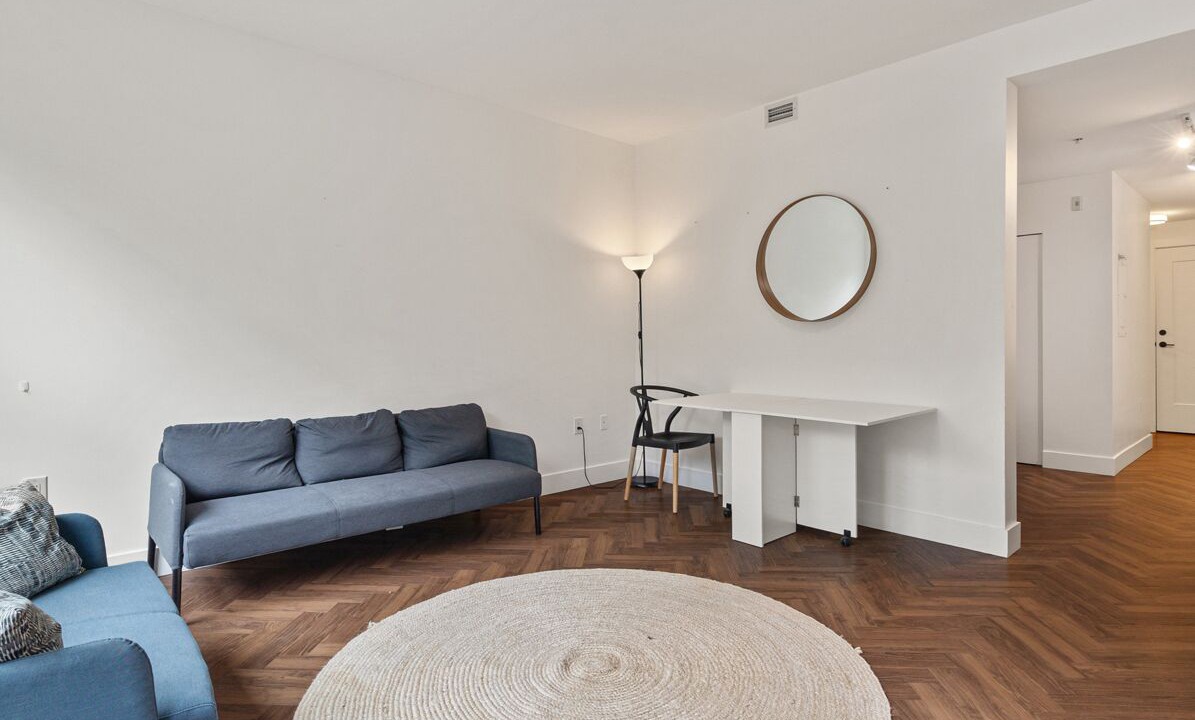Photo of Livingroom in Burnaby