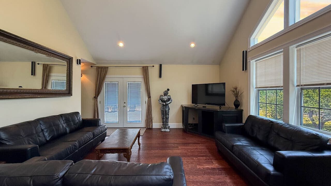 Photo of Livingroom in North Conway