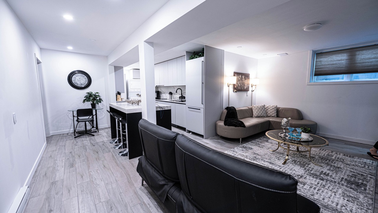 Photo of Livingroom in West Vancouver
