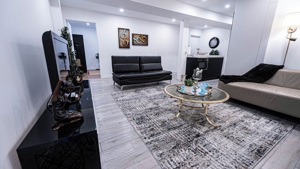 Photo of Livingroom in West Vancouver