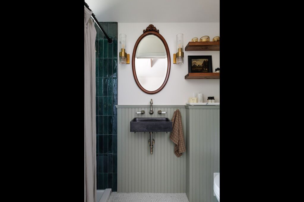 Photo of Bathroom in Saanich East
