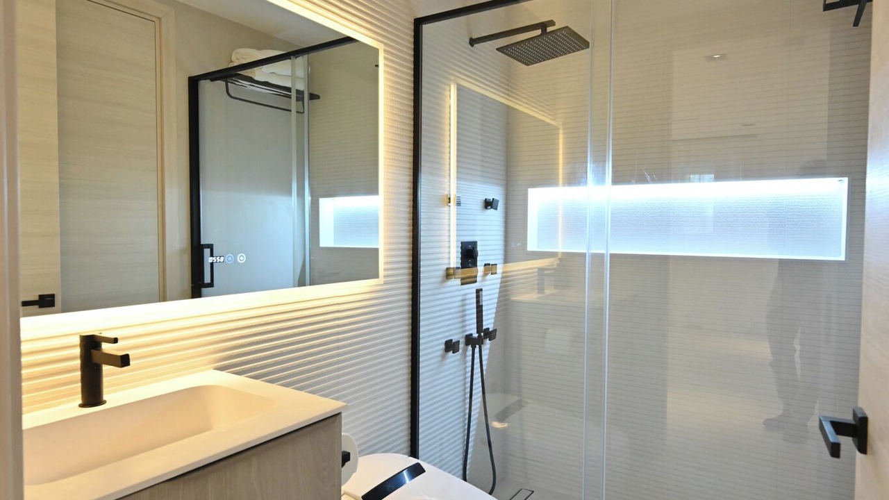 Photo of Bathroom in Pompano Isles